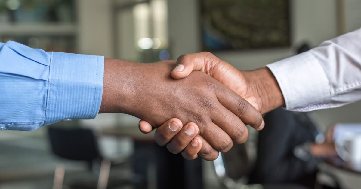 CV technico-commercial B2B industriel : ce qui convainc en 34 secondes